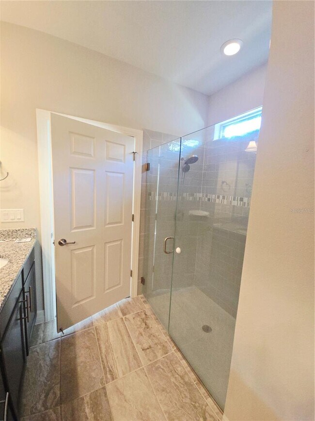 Building Photo - 588 Cantabria Dr