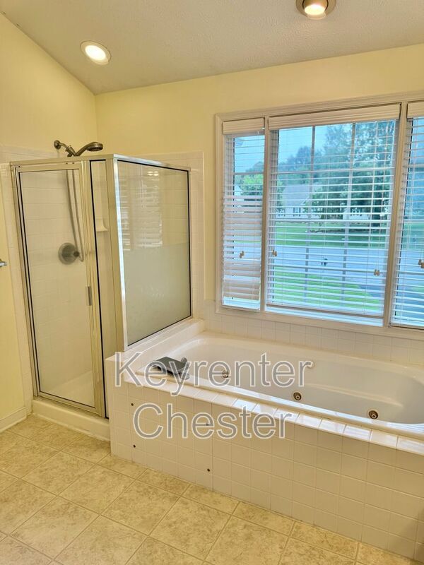 Building Photo - 12912 Nightingale Ct