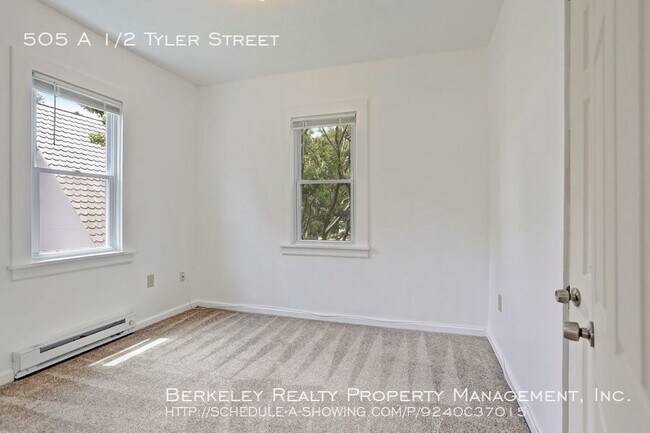 Building Photo - 505 1/2 Tyler Street - A