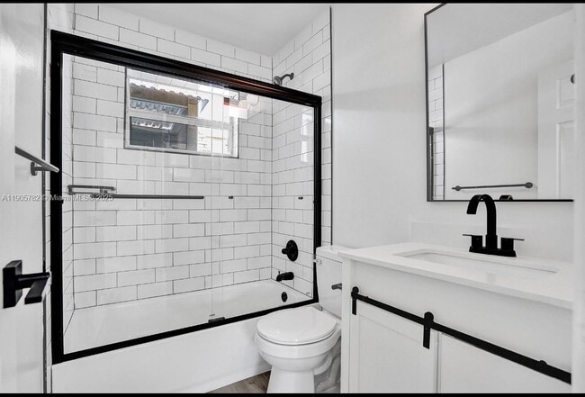 Building Photo - 1300 NE 2nd Ave