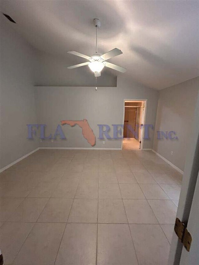 Building Photo - *  2Bed 2Bath with Bonus Room Golf Villa located in Winter Springs *