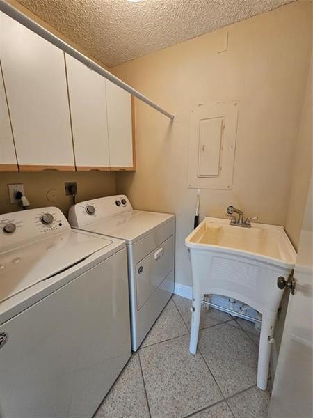 Building Photo - 633 Lake Point N Ln