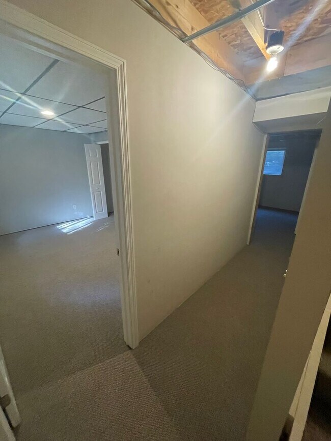 Building Photo - 230/232 Brookridge Ct.