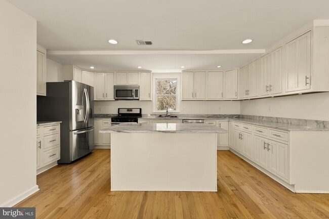 Building Photo - 4606 40th St