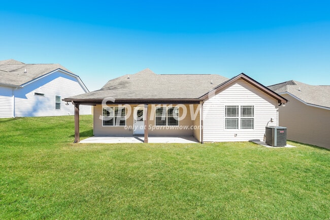 Building Photo - 263 Green Hills Dr