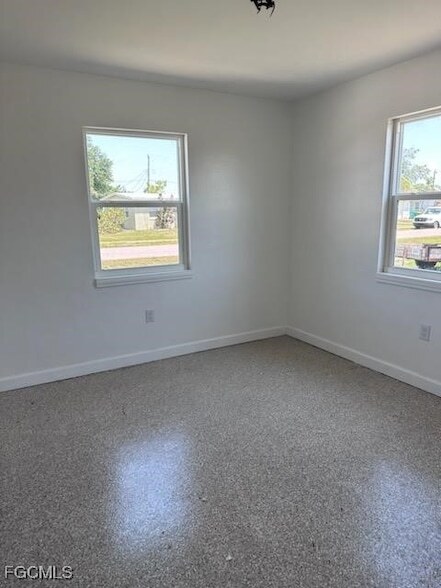 Building Photo - 21043 Bersell Ave