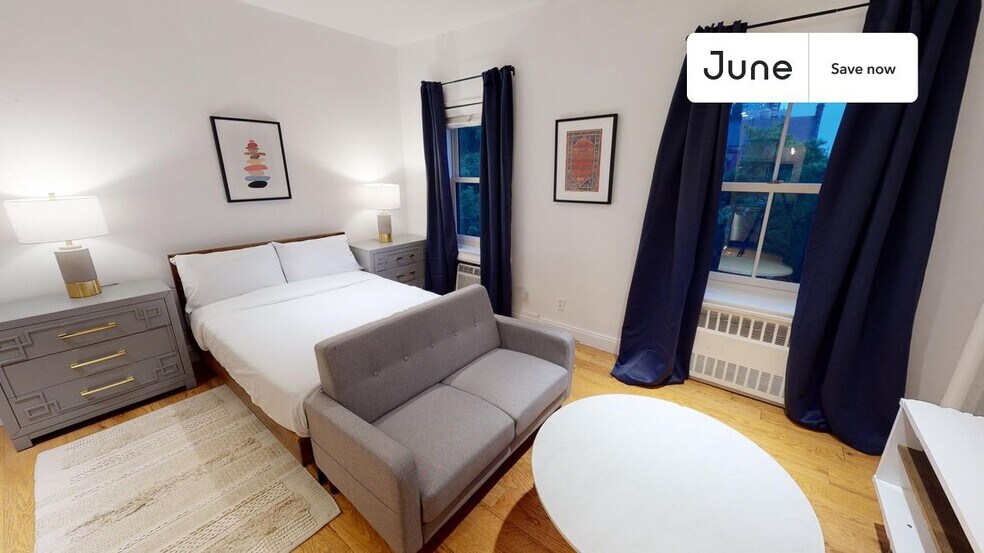 Building Photo - 491 W 22nd St