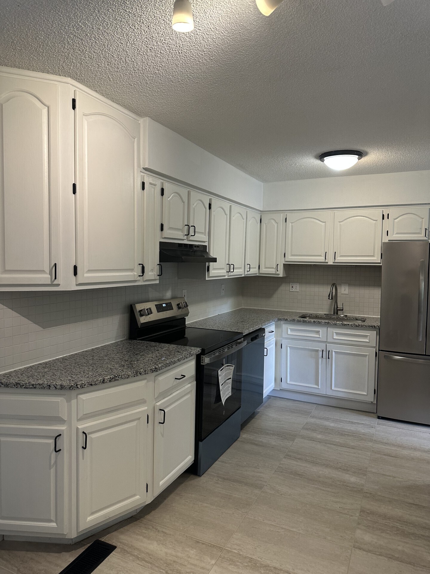 Building Photo - 3161 Cord Cir