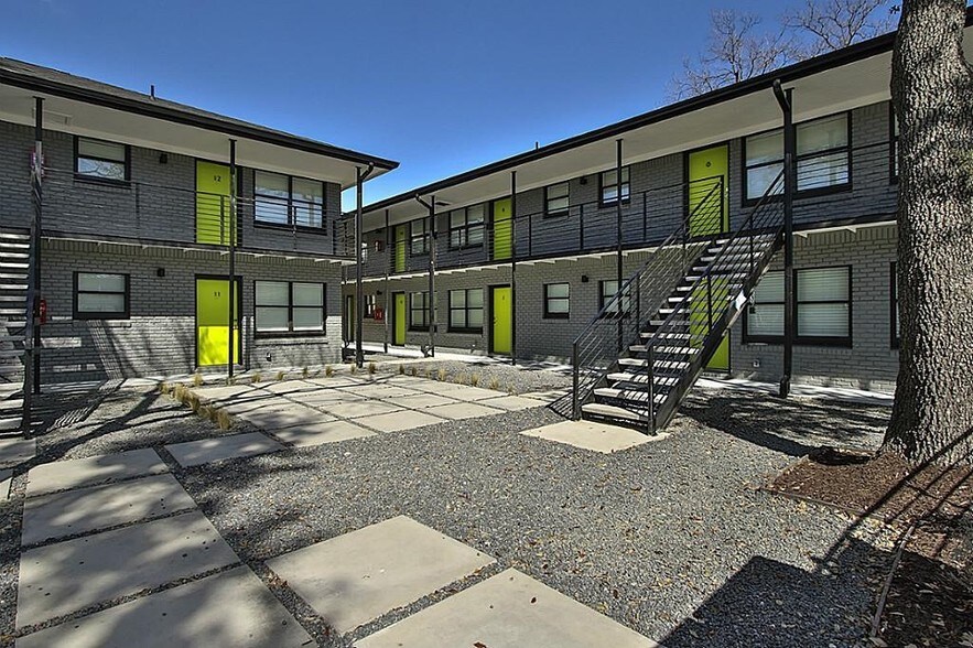 Building Photo - Jackson Complex