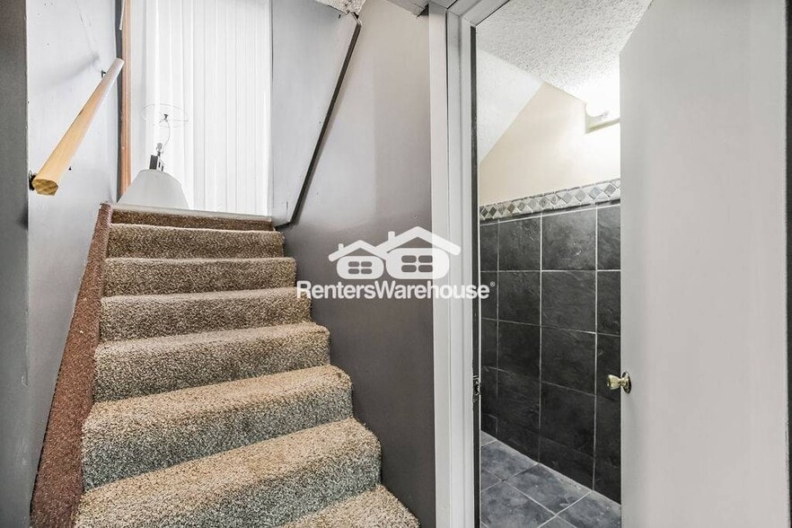 Building Photo - 3305 Askew Ave