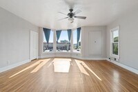 Building Photo - 2020 1/2 College St - Cedar Falls