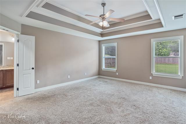 Building Photo - 304 Avondale Ln