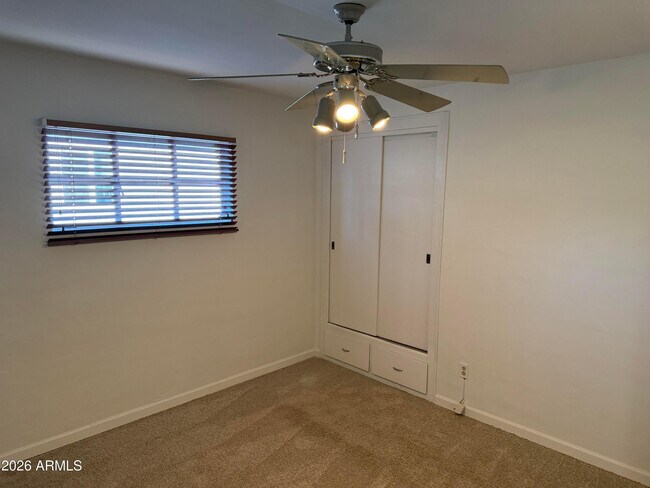 Building Photo - 4014 N 33rd Pl