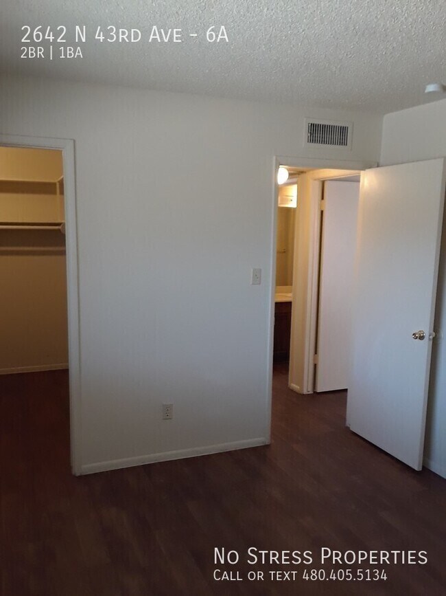 Building Photo - 2642 N 43rd Ave