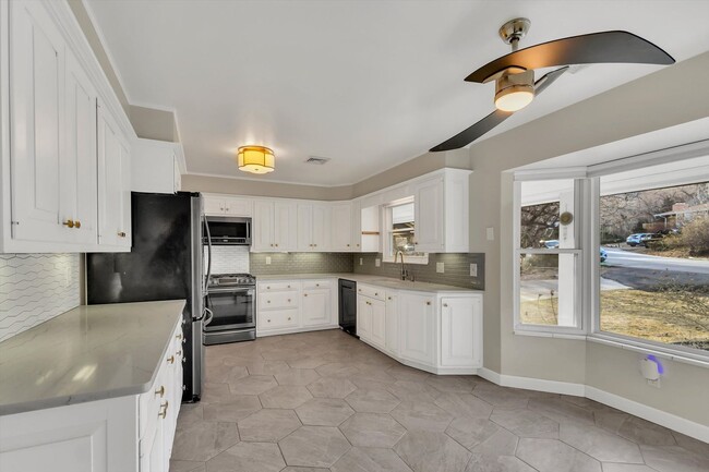 Building Photo - Amazing Backyard Oasis in Applewood - Available Soon - Schedule a tour TOAY!!