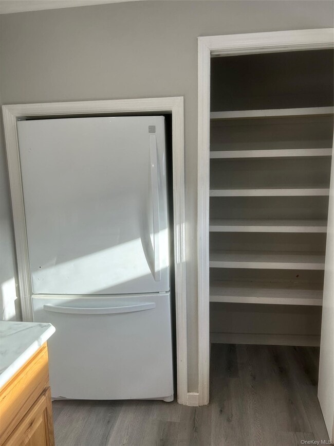 Building Photo - 100 Richardson Ave