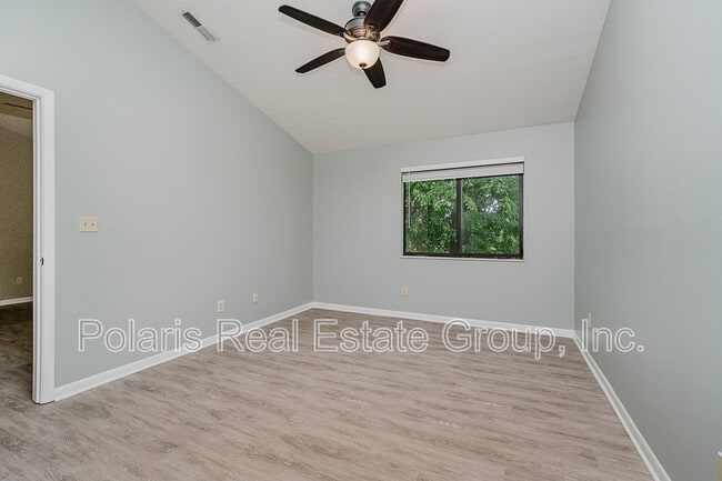 Building Photo - 4540 Village Ct
