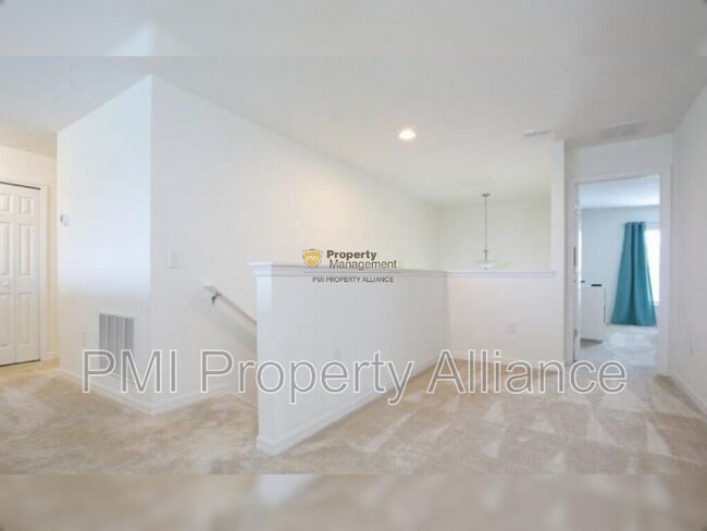 Building Photo - 2149 Crofton Ave