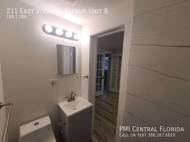 Building Photo - 211 E Voorhis Ave