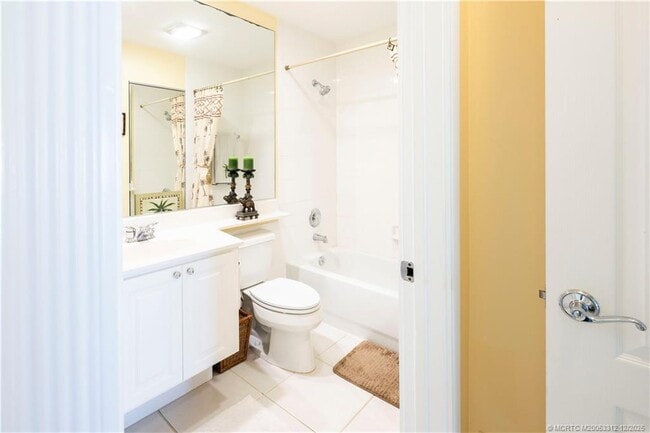 Building Photo - 9293 SE Hawks Nest Ct