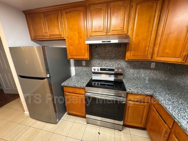 Building Photo - 3546 44th St