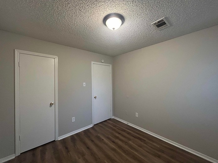 Building Photo - 3465 Cherry Cove W