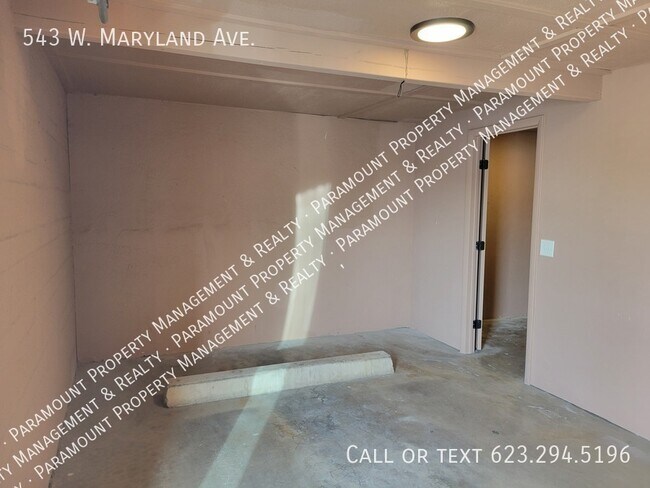 Building Photo - 543 W Maryland Ave