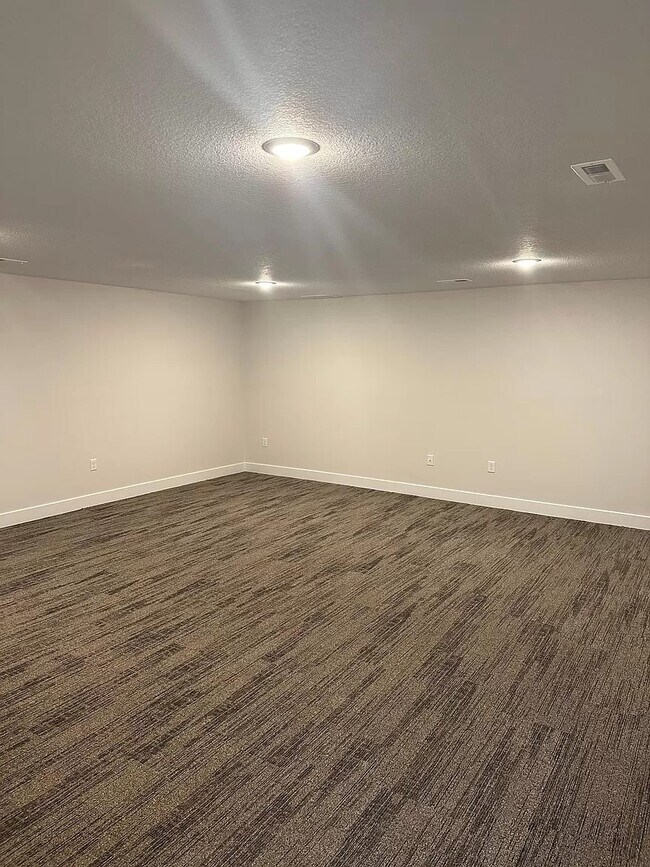 Building Photo - 1128 N Joye St