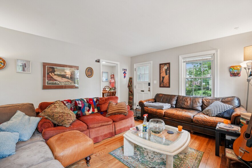 Building Photo - 7003 Dartmouth Ave