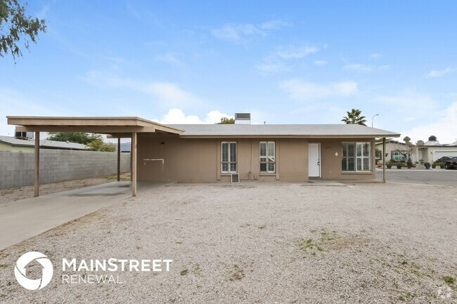Building Photo - 1227 E Wayland Dr