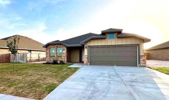 Building Photo - 8418 E County Rd 111