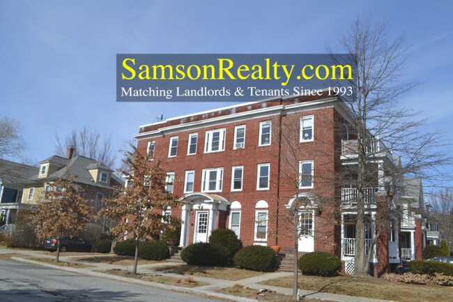 Building Photo - 136 Irving Ave