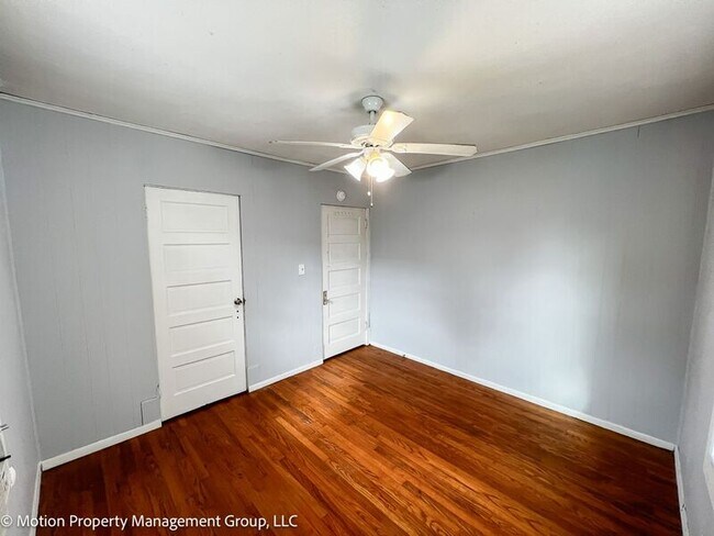 Building Photo - 1814 S Holly St