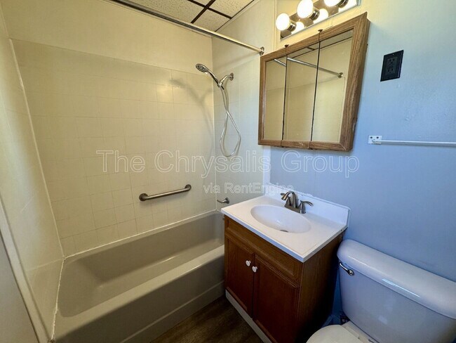 Building Photo - 1339 Kansas St