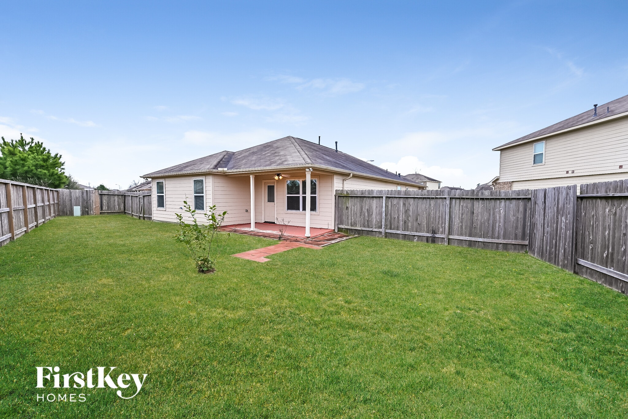 Building Photo - 13142 Lucy Grove Ln