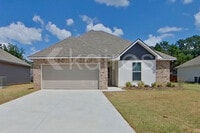Building Photo - 205 Salvat Dr