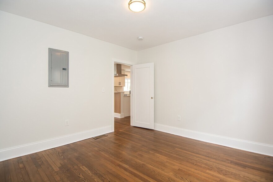 Building Photo - 59 Garrison Ave