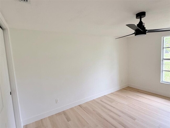 Building Photo - 8512 Longboat Ln