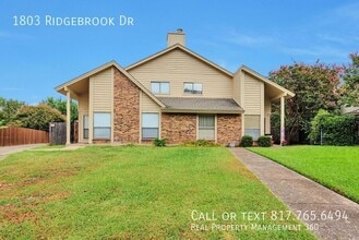 Building Photo - 1803 Ridgebrook Dr