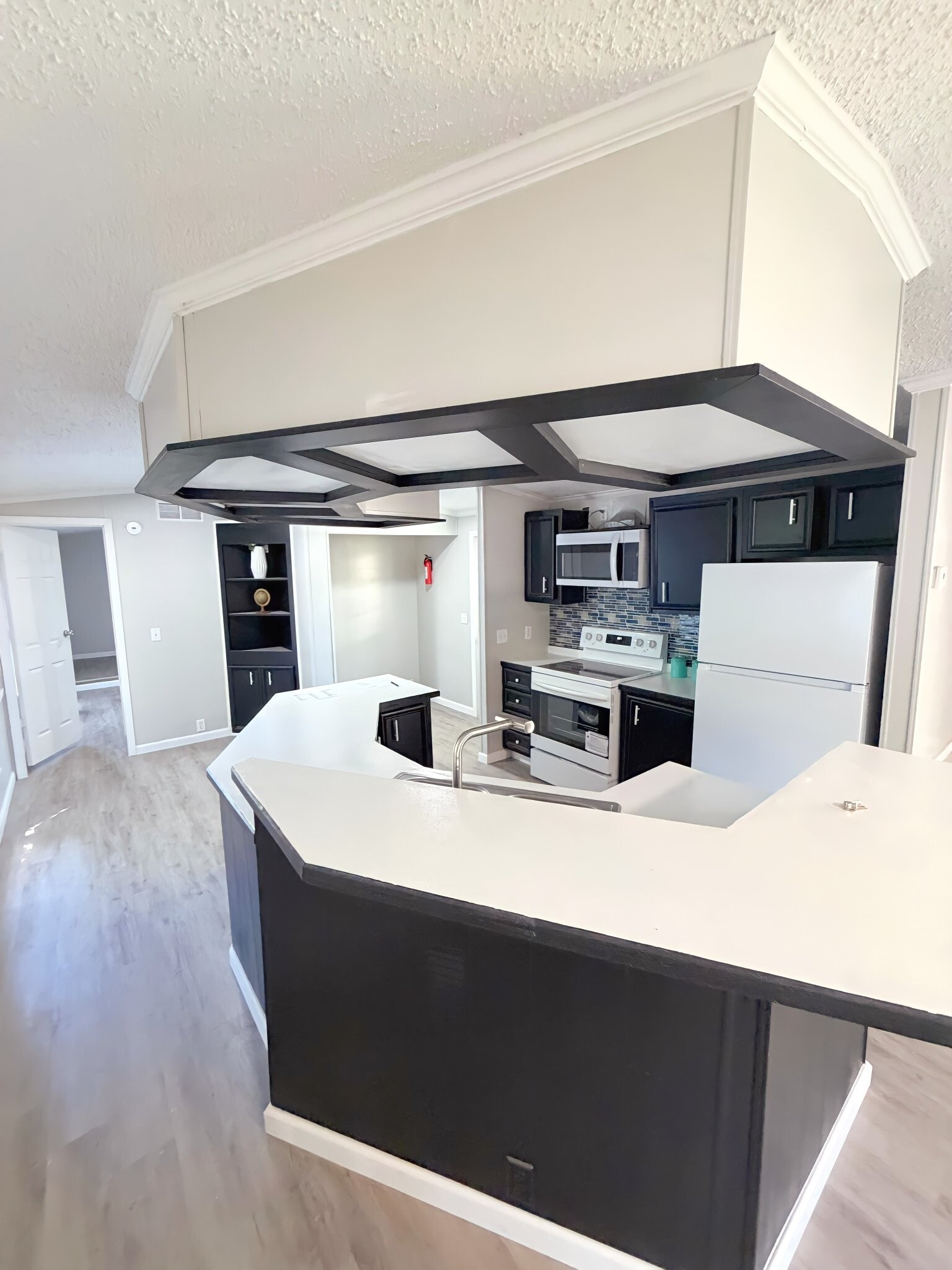 Building Photo - 74 Deerwood Park