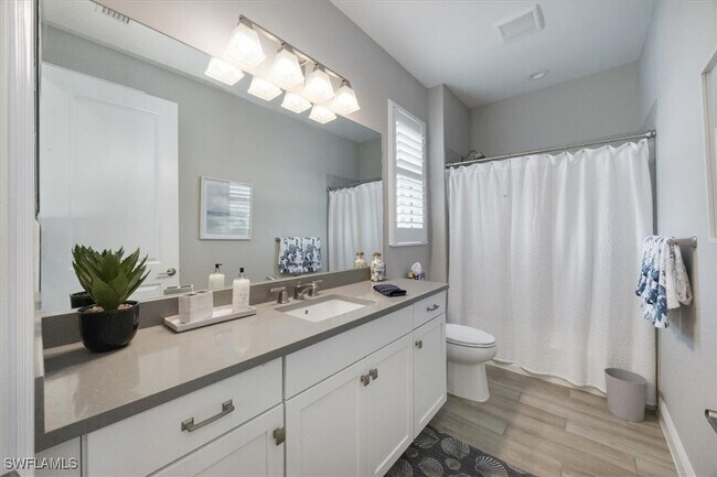 Building Photo - 2560 Seychelles Dr