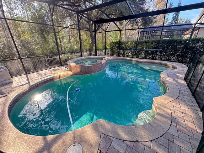 Building Photo - Spacious 4-bedroom, 3-bath POOL home in Cypress Springs! Pool Service INCLUDED!