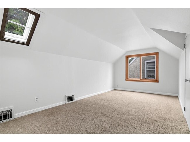 Building Photo - 5712 25th Ave S