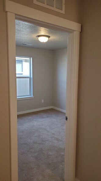 Building Photo - 16918 N Gwinnett Ave