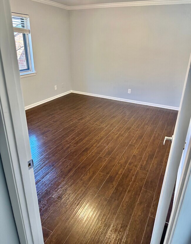 Bedroom - 4266 Roswell Rd NE