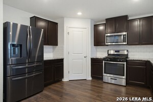 Building Photo - 14251 Geyserite Ave