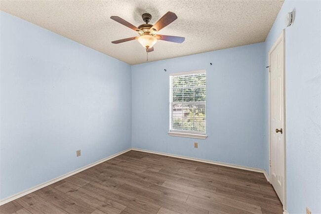 Building Photo - 2100 Kipling Dr