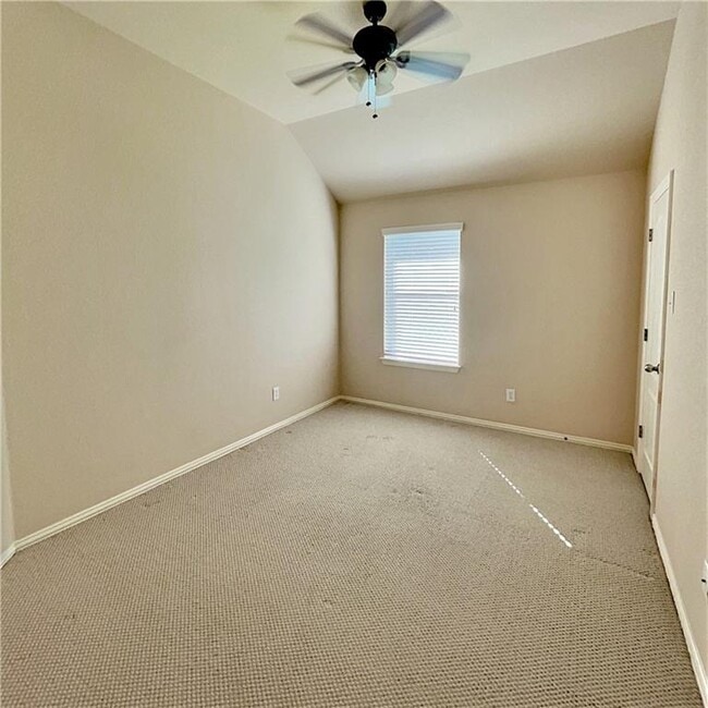 Building Photo - 2605 Shanty Creek Pl