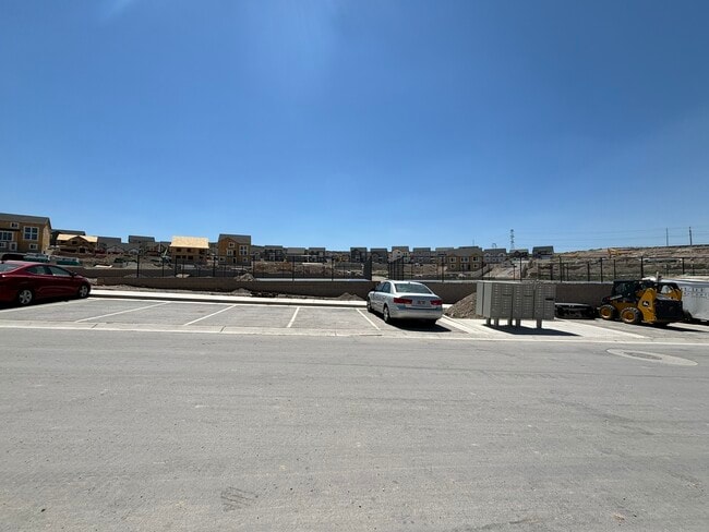 Building Photo - 732 Banner Dr