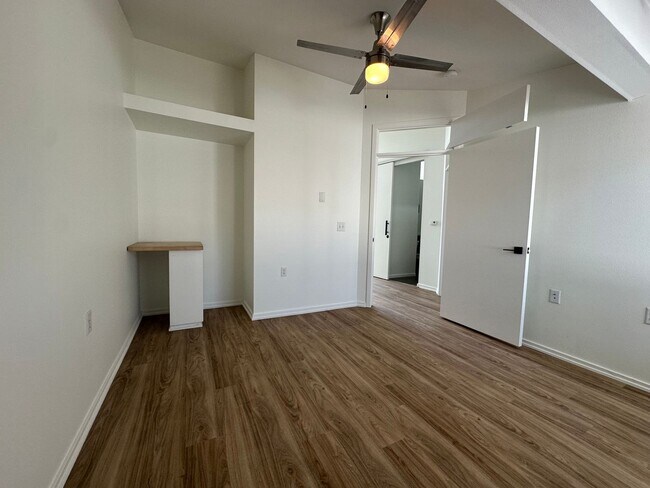 Building Photo - 3048 Anderberg Dr